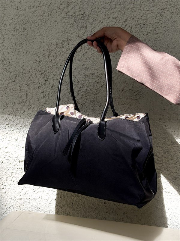 Cemplung Black Inner Polka